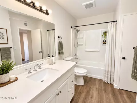 Bath - 4488 E Belleview St, Phoenix, AZ 85008 photo 2 of 2