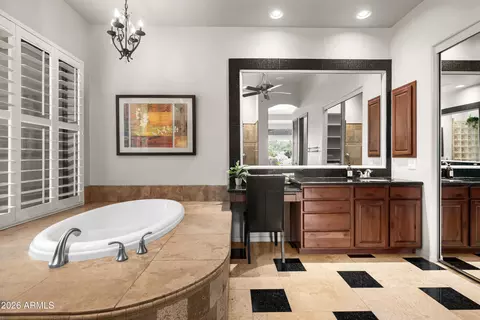 Bath - 1135 S Broadway Ln, Apache Junction, AZ 85119 photo 3 of 7