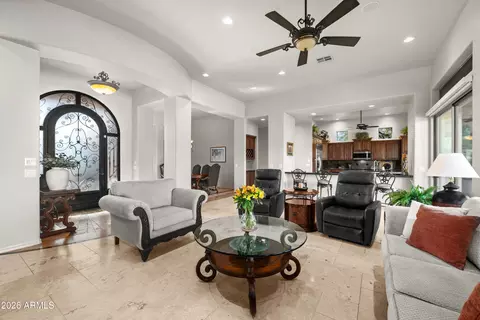 Living - 1135 S Broadway Ln, Apache Junction, AZ 85119 photo 4 of 5