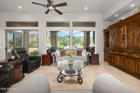 Living - 1135 S Broadway Ln, Apache Junction, AZ 85119 photo 1 of 5