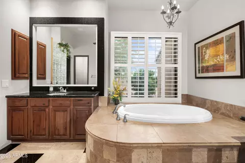 Bath - 1135 S Broadway Ln, Apache Junction, AZ 85119 photo 2 of 7