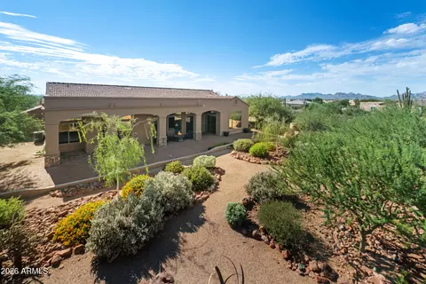 Exterior - 1135 S Broadway Ln, Apache Junction, AZ 85119 photo 18 of 41