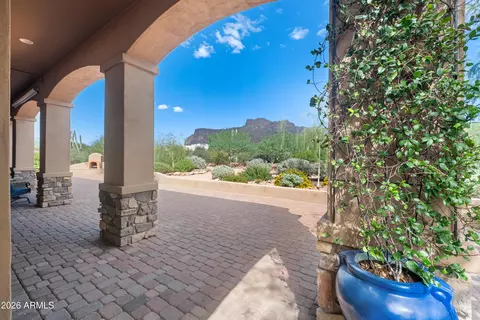 Exterior - 1135 S Broadway Ln, Apache Junction, AZ 85119 photo 19 of 41