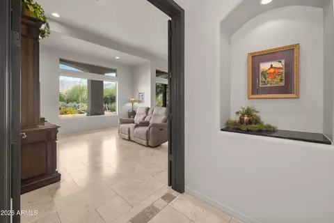 Entry Way - 1135 S Broadway Ln, Apache Junction, AZ 85119 photo 5 of 6