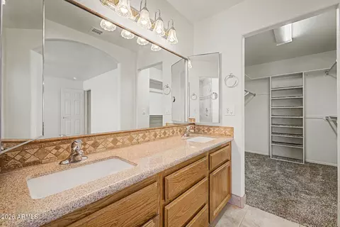 Bath - 11247 E Medina Ave, Mesa, AZ 85209 photo 1 of 4
