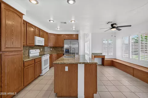 Kitchen - 6321 E Roland St, Mesa, AZ 85215 photo 3 of 5