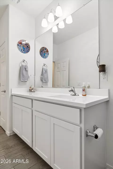 Bath - 8520 E Osage Ave, Mesa, AZ 85212 photo 6 of 6