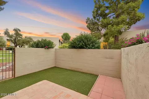 Exterior - 4201 E Camelback Rd #41, Phoenix, AZ 85018 photo 4 of 10