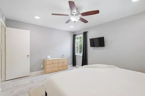 Bedroom - 4201 E Camelback Rd #41, Phoenix, AZ 85018 photo 4 of 4