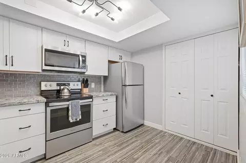 Kitchen - 4201 E Camelback Rd #41, Phoenix, AZ 85018 photo 3 of 3