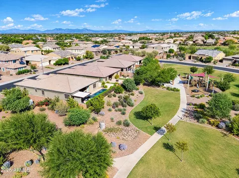 View/Area - 2451 E Bellerive Dr, Gilbert, AZ 85298 photo 10 of 10