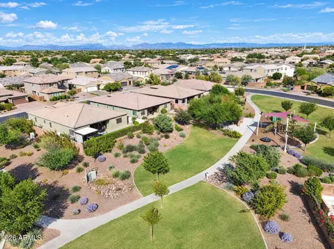 View/Area - 2451 E Bellerive Dr, Gilbert, AZ 85298 photo 9 of 10