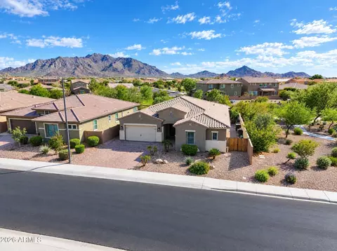 View/Area - 2451 E Bellerive Dr, Gilbert, AZ 85298 photo 2 of 10