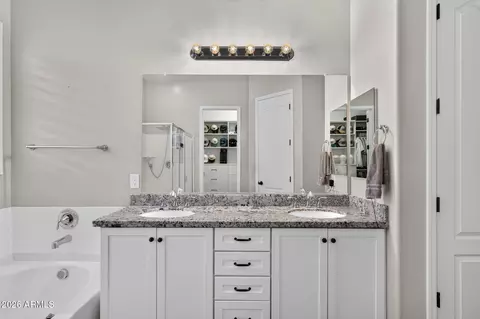 Bath - 2451 E Bellerive Dr, Gilbert, AZ 85298 photo 3 of 7
