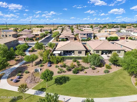 View/Area - 2451 E Bellerive Dr, Gilbert, AZ 85298 photo 6 of 10