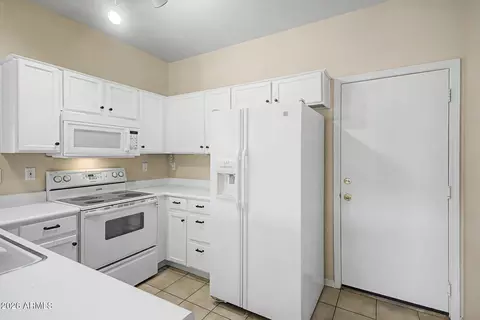 Kitchen - 8726 E Fairfield St, Mesa, AZ 85207 photo 5 of 5
