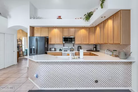 Kitchen - 4938 E Apache Rain Rd, Cave Creek, AZ 85331 photo 2 of 5