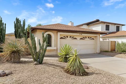 3709 W Wagoner Rd, Glendale, AZ 85308