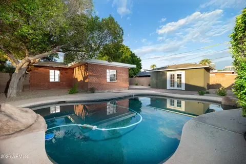 Exterior - 505 W Windsor Ave, Phoenix, AZ 85003 photo 4 of 5