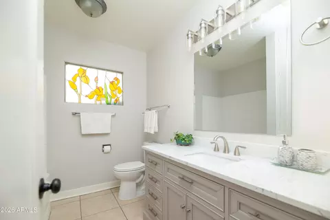 Bath - 505 W Windsor Ave, Phoenix, AZ 85003 photo 1 of 3