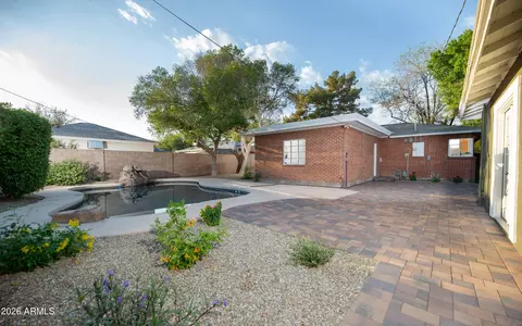 Exterior - 505 W Windsor Ave, Phoenix, AZ 85003 photo 3 of 5