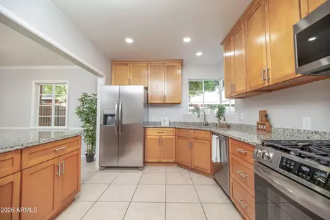 Kitchen - 505 W Windsor Ave, Phoenix, AZ 85003 photo 2 of 2