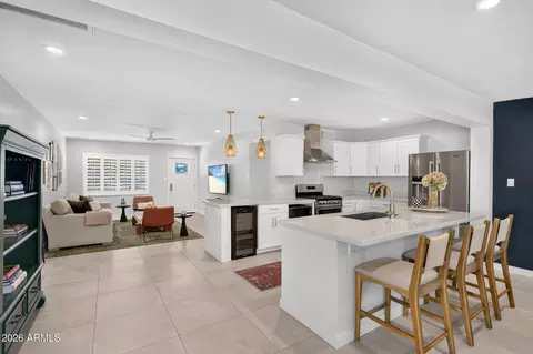 Kitchen - 2734 E Highland Ave, Phoenix, AZ 85016 photo 1 of 5