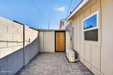 Exterior - 2734 E Highland Ave, Phoenix, AZ 85016 photo 9 of 11