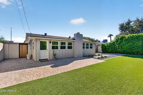 Exterior - 2734 E Highland Ave, Phoenix, AZ 85016 photo 3 of 11