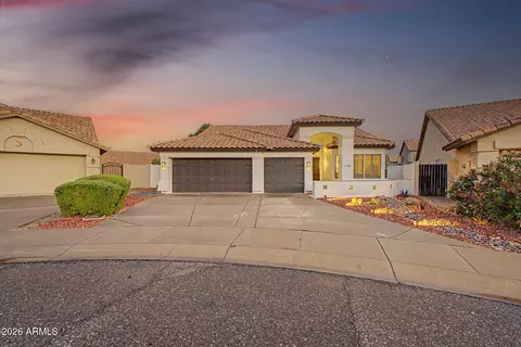 Exterior - 3105 E Hiddenview Dr, Phoenix, AZ 85048 photo 2 of 9