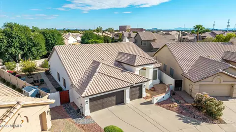 View/Area - 3105 E Hiddenview Dr, Phoenix, AZ 85048 photo 1 of 8
