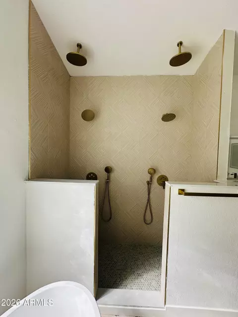 Bath - 817 E Acoma Dr, Phoenix, AZ 85022 photo 3 of 3