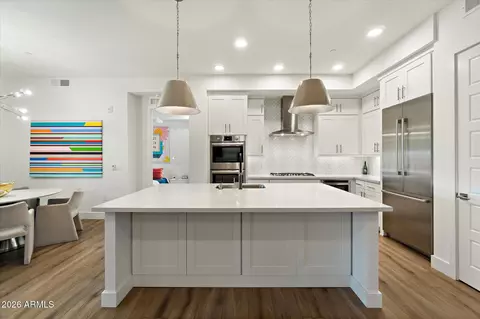 Kitchen - 5250 E Deer Valley Dr #303, Phoenix, AZ 85054 photo 3 of 5