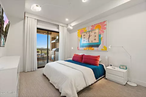 Bedroom - 5250 E Deer Valley Dr #303, Phoenix, AZ 85054 photo 1 of 4