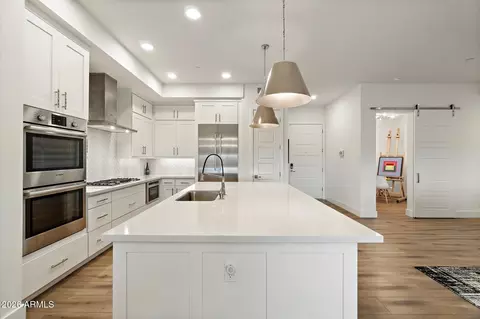 Kitchen - 5250 E Deer Valley Dr #303, Phoenix, AZ 85054 photo 1 of 5