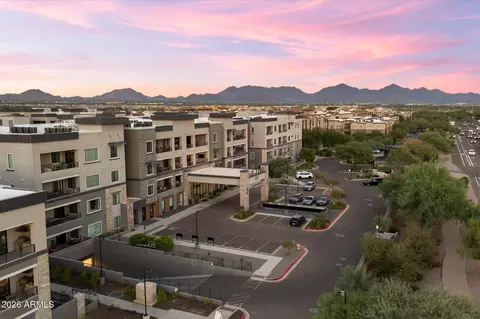 View/Area - 5250 E Deer Valley Dr #303, Phoenix, AZ 85054 photo 1 of 2