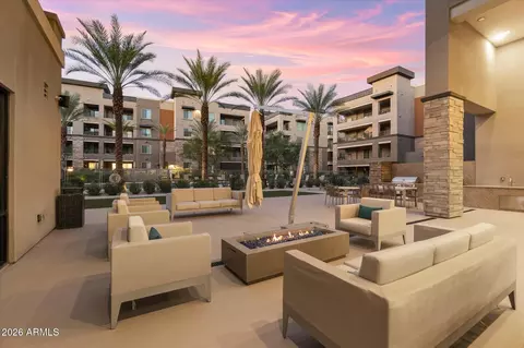 Exterior - 5250 E Deer Valley Dr #303, Phoenix, AZ 85054 photo 2 of 10