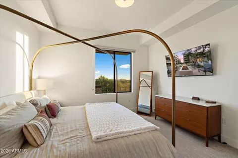 Bedroom - 5250 E Deer Valley Dr #303, Phoenix, AZ 85054 photo 4 of 4
