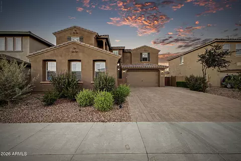 9334 W White Feather Ln, Peoria, AZ 85383