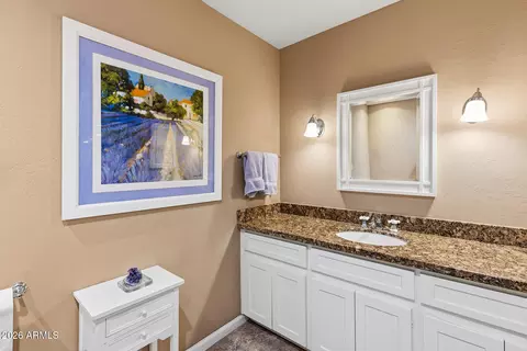 Bath - 7352 N 7th Pl, Phoenix, AZ 85020 photo 1 of 6