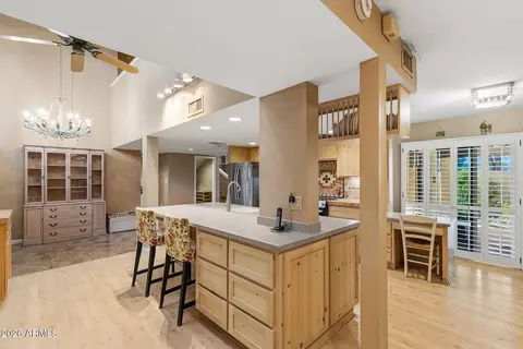 Kitchen - 7352 N 7th Pl, Phoenix, AZ 85020 photo 3 of 7