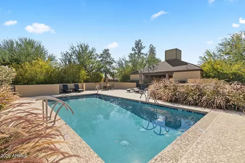 Exterior - 7352 N 7th Pl, Phoenix, AZ 85020 photo 9 of 12