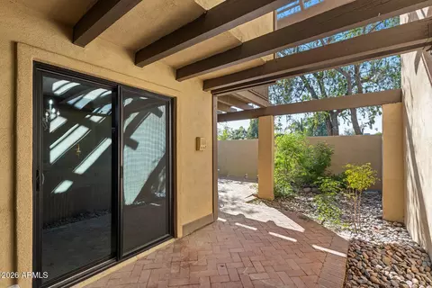 Exterior - 7352 N 7th Pl, Phoenix, AZ 85020 photo 5 of 12