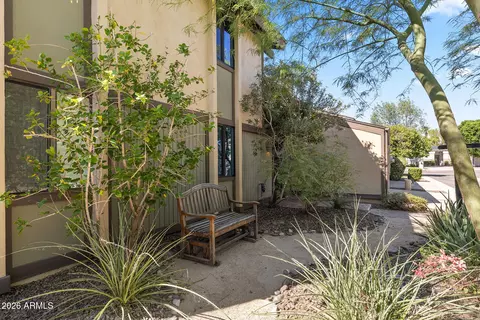 Exterior - 7352 N 7th Pl, Phoenix, AZ 85020 photo 2 of 12