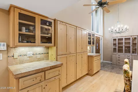 Kitchen - 7352 N 7th Pl, Phoenix, AZ 85020 photo 4 of 7