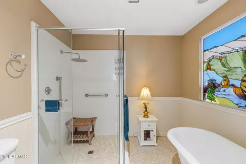 Bath - 7352 N 7th Pl, Phoenix, AZ 85020 photo 5 of 6