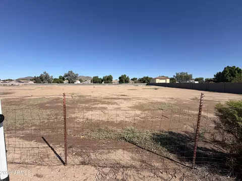 80 W Nn W Pinnacle Peak Rd #3, Peoria, AZ 85383