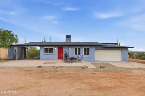 Exterior - 749 E Mcdowell Blvd, Apache Junction, AZ 85119 photo 2 of 12