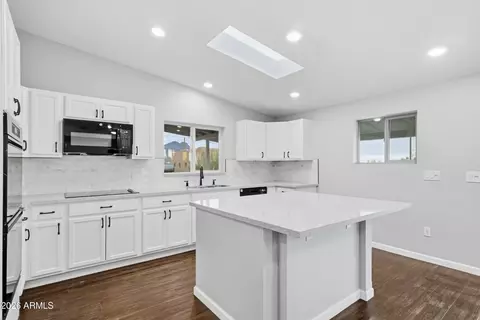 Kitchen - 749 E Mcdowell Blvd, Apache Junction, AZ 85119 photo 1 of 5