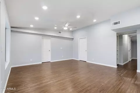 Living - 749 E Mcdowell Blvd, Apache Junction, AZ 85119 photo 4 of 5